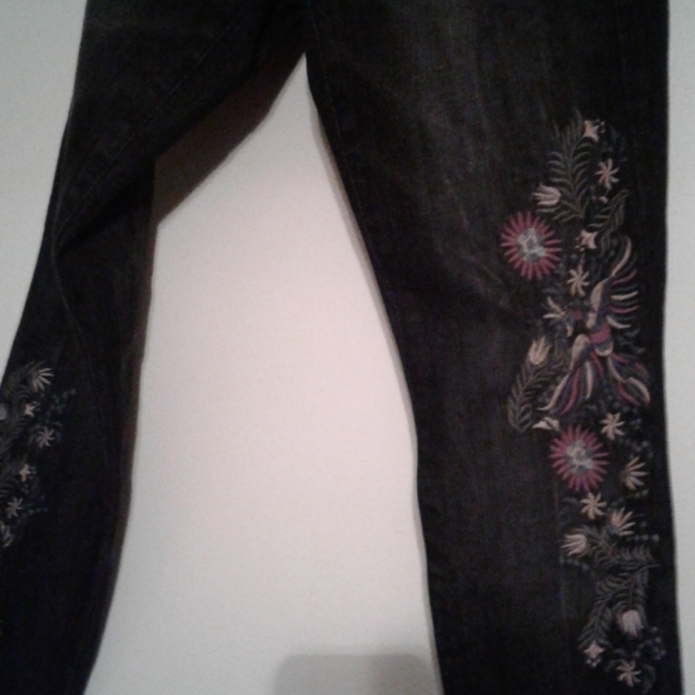 Jeans - Picture 2 of 3
